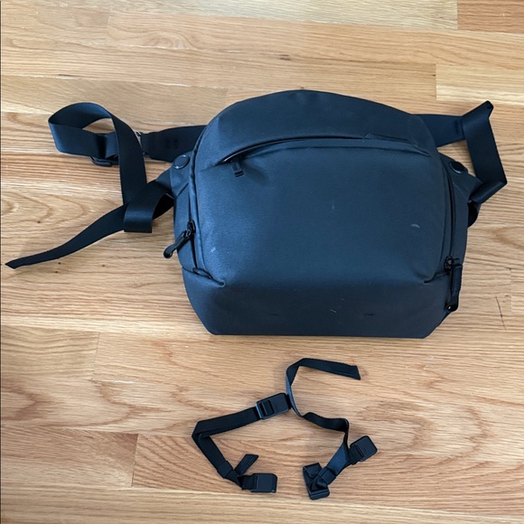 Peak Design Everyday Sling 6L - Picture 2 of 3